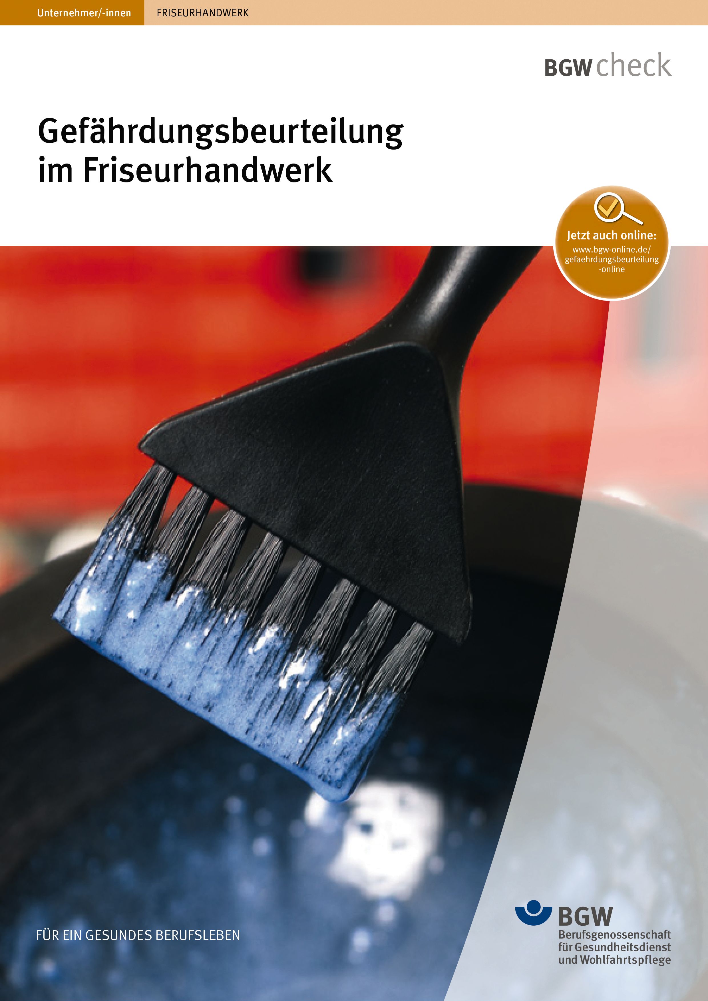 Titelbild: Gefährdungsbeurteilung im Friseurhandwerk - Farbpinsel in Farbflüssigkeit