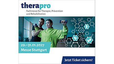 Frau sitzt auf Gymnastikball. Veranstaltungstext: Therapro - Fachmesse für Therapie, Prävention und Rehabilitation