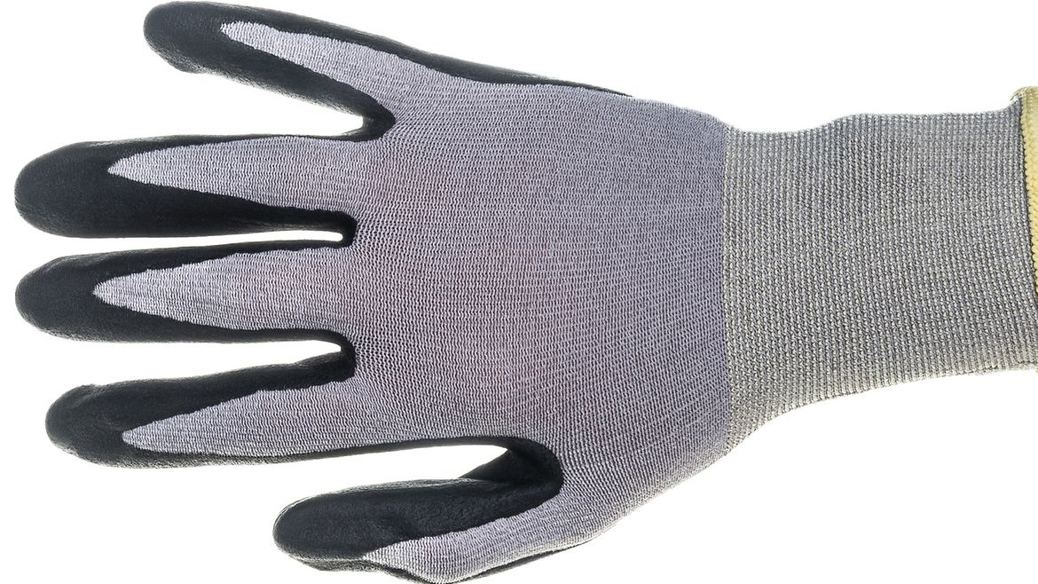 Handrückenansicht eines Paares teilbeschichteter Handschuhe