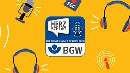 Illustration: Logo des BGW Podcast Herzschlag in der Mitte. Drumherum: Mikrofone, Kopfhörer und geöffnete rot geschminkte Münder auf gelbem Grund