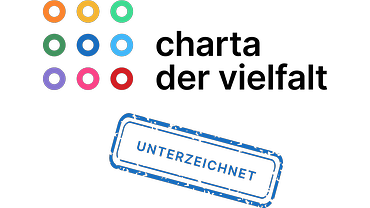 Charta der Vielfalt Das Logo der Charta der Vielfalt mit 9 bunten Punkten und dem Schriftzug "unterzeichnet"