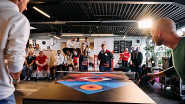 Special-Olympics-Athletinnen Sina Schellenberger und Katrin Kerkau, Unified-Team Tischtennis