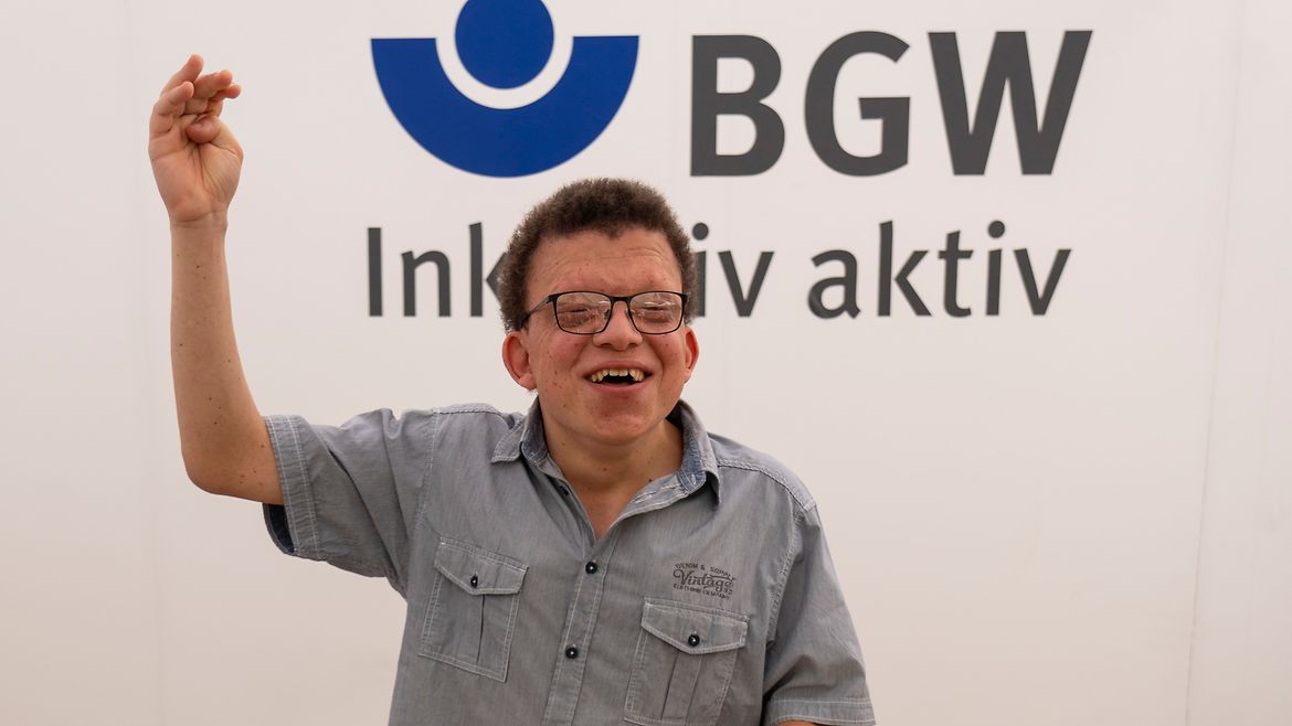 Johannes Reinhard freut sich über die Auszeichnung