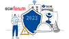 Illustration eines Mannes, der vor einem Schild mit der Aufschrift 2023 steht, dahinter ein Krankenhaus und ein BGW-Gebäude, der Pokal des BGW-Gesundheitspreises, daneben ein Schutzhelm, eine Pylone und ein Warndreieck